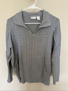 Kim Rogers Gray Ribbed V-Neck Collared Sweater